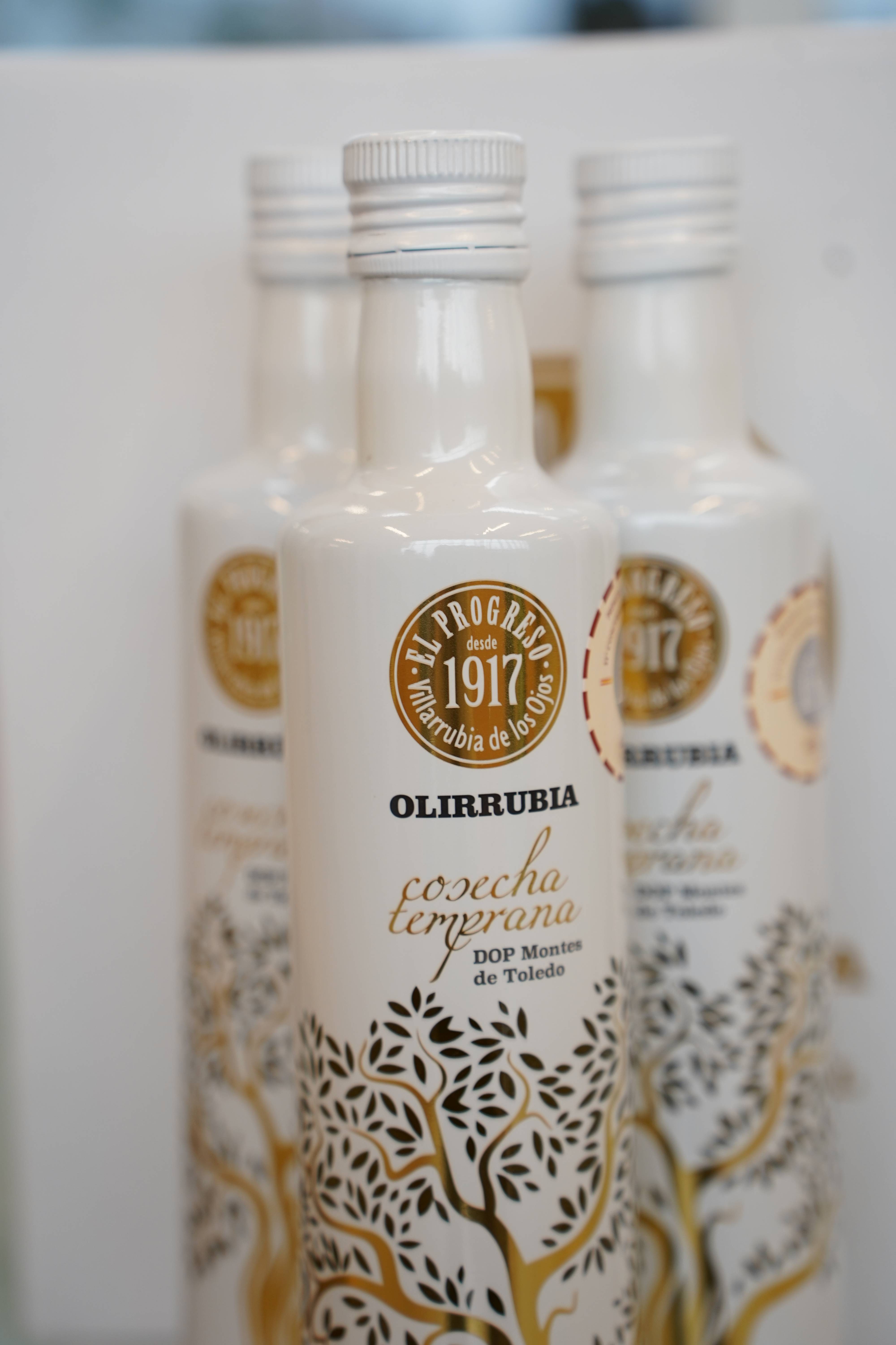 Cosechamos importantes premios en los aceites gourmets “Olirrubia” Cornicabra y Lecciana en Dubai y Córdoba