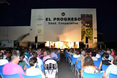 Más de 600 personas se sumaron anoche a nuestra 4ª velada solidaria “Cultura, Agua y Vino” de El Progreso 